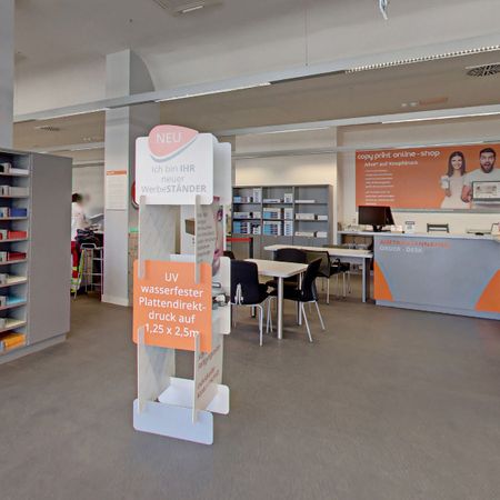 Innenansicht des Ladengeschäfts der copy print Kopie & Druck GmbH in Berlin.